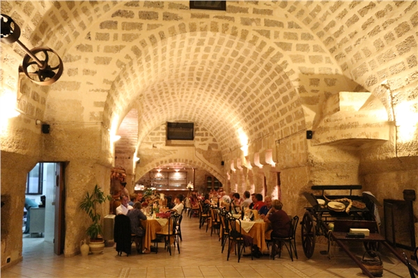 antica_masseria_jorche_restaurant_1
